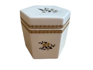 ROYAL WORCESTER BONE CHINA SECHSECKIGE BLUMEN SCHMUCKSCHATULLE - Bild 1 von 6