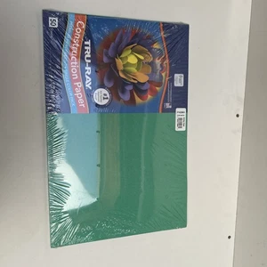 Papel de construcción Tru-Ray®, 50 % reciclado, 12" X 18", verde, paquete de 50 - Imagen 1 de 4