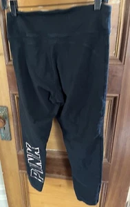 Victoria Secret PINK Large Black Mesh Designed Geometric L Leggings Yoga Pants - Picture 1 of 16