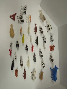 Large lot of plastic cows and Bulls Farm animals loose - Picture 1 of 3