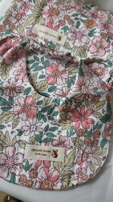Conjunto de manta y babero de bebé 100 % algodón orgánico de muselina - Nuevo hecho a mano Foto 1 de 4