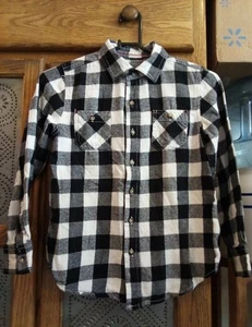Arizona Boys Soft Flannel Button Down Shirt Size 8, Black & White Buffalo Plaid - Picture 1 of 6