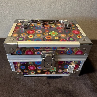 Estuche organizador de maquillaje CABOODLES acrílico círculos cierre seguro 7"x4,5"x4,5" Foto 1 de 4