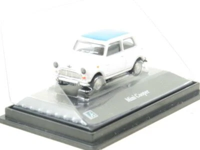 Cararama Hongwell Pressofuso Mini Cooper Bianco/Blu Tettuccio 1 72 Scala A Base - Immagine 1 di 3