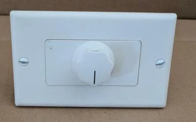 GRT Atlas Sound Deluxe Decora Placa Montada 35W Atenuador 3DB Pasos 1 Velocidad Usado en Excelente Condición Foto 1 de 2