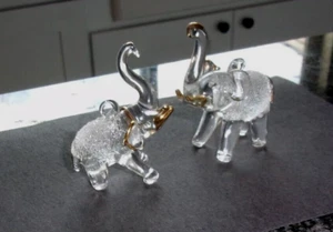 VINTAGE Miniature GLASS ELEPHANTS- Hand Manufactured - GOLD TRIMMED and FROSTED - Picture 1 of 4