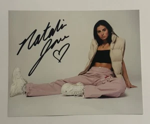 NATALIE JANE SIGNED 8x10 PHOTO SINGER AUTOGRAPHED VERY RARE COA - Picture 1 of 1