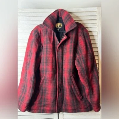 Woolrich Men's Red Plaid Jacket. Size Medium. Great Vintage Condition - Image 1 of 4
