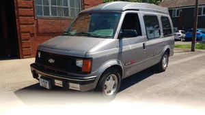 CHEVROLET ASTRO STARCRAFT DAYVAN 4WD - Picture 1 of 12