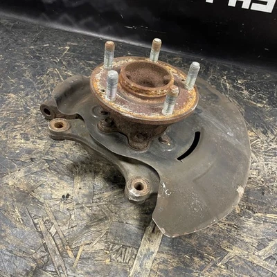 2010-2016 HYUNDAI GENESIS COUPE FRONT RIGHT PASSENGER SIDE SPINDLE KNUCKLE HUB - Image 1 of 4