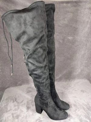 Botas Christian Siriano para mujer 9 negras sobre la rodilla imitación gamuza Foto 1 de 4