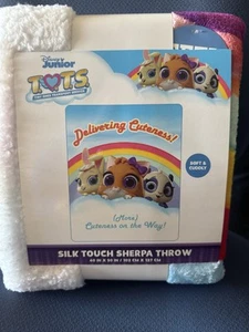 T.O.T.S. Silk Touch Reversible Sherpa Throw Blanket, 40" x 50", - Picture 1 of 2