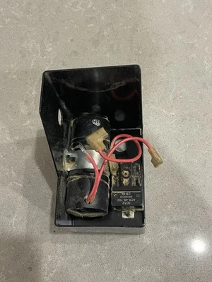 Caja de relé de arranque para moldeador de router Delta 43-505 Foto 1 de 4