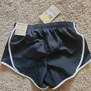 Nike DriFit Girls Youth Kids Running Shorts Standard Fit  Small - Picture 1 of 3