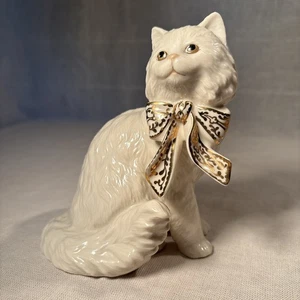 Figura Gatito Gato Bonito Sentado LENOX Acento Dorado Arco Esponjoso Gatito Blanco - Imagen 1 de 10