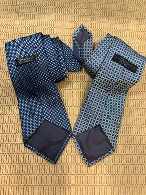 Gravata masculina designer Two CHARVET Place Vendome 100% seda azul feita na França - Imagem 1 de 4