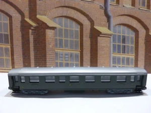 Personenwaggon 1 Klasse BLS Rybak?        60/30 - Picture 1 of 4