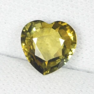 1,37 ct ULTRA SELTENES GLÄNZENDES ECHTES NATÜRLICHES CHRYSO BERYLL HERZ siehe Vdo JR CER FL - Bild 1 von 3