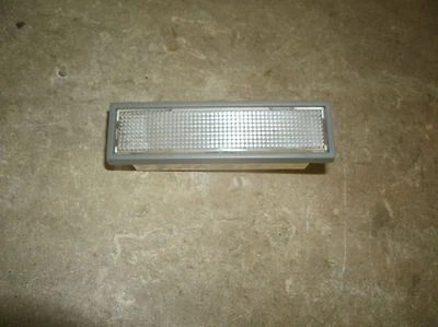97-05 BUICK PARK AVENUE  FRONT DOOR LOWER TRIM PAD PANEL DOME LIGHT LAMP - Image 1 of 2