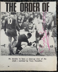 Signed Billy Bremner Leeds United Football Autograph Signature Scotland