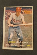 1957 Topps Set Break # 70 Richie Ashburn VG HOF Philadelphia Phillies