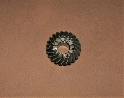 Johnson V6 2 Stroke Forward Gear Assembly PN 0983141 Fits 1986-1993 - Image 1 of 3