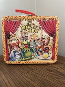 Porta pranzo in metallo The Muppet Show Kermit Miss Piggy e amici - Foto 1 di 10