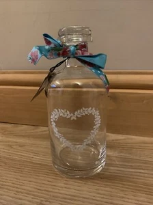 Apothekerflasche aus Glas mit Glasdeckelband & Herzdetail NEU mit Etikett - Bild 1 von 6
