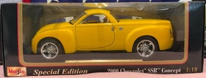 Maisto 2000 Chevrolet SSR Concept Maßstab 1:18 gelb Die Cast Auto - Bild 1 von 8