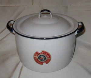 Vintage Old English Enameled Ware Pot and Lid White / Blue Trim 3.5 Qt w/ LABEL - Picture 1 of 12