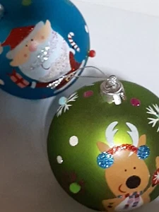 jumbo 4" decorated Christmas ornament balls Lot Of 2 - Picture 1 of 8