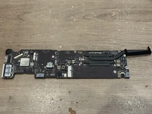 MacBook Air A1466 13" 2014 Logic Board i5 1.4GHz 4GB 820-3437-B - Afbeelding 1 van 3