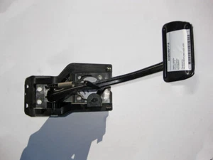 Mercedes-Benz A2202901718 Pedal freno con soporte Clase S W220 - Imagen 1 de 6