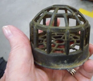 VINTAGE CAST IRON FLOWER FROG - Picture 1 of 4
