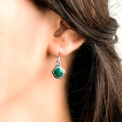 Pendientes colgantes de plata de ley 925 con piedras preciosas de esmeralda corte cojín para dama Foto 1 de 4