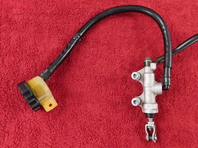 Rear Master Cylinder w/Brake Reservoir 08-14 Versys 650 | 06-08 EX650 Ninja 650R - Imagen 1 de 4