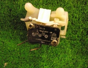 TUMBLE DRYER White Knight CL431WV Door Lock - Picture 1 of 1