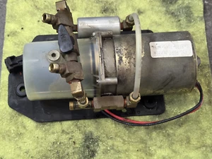 94-02 Camaro Firebird Trans Am WS6 Convertible Top Hydraulic Pump Lift Motor - Picture 1 of 2