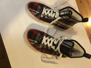 Tommy Hilfiger Damen Tennisschuhe High Top Tennisschuhe Größe 7 1/2 Medium - Bild 1 von 13