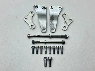 Suportes de motor Yamaha YZ250F 2018 suportes de motor cabides conjunto de parafusos fabricante de equipamento original YZ 250 - Imagem 1 de 3