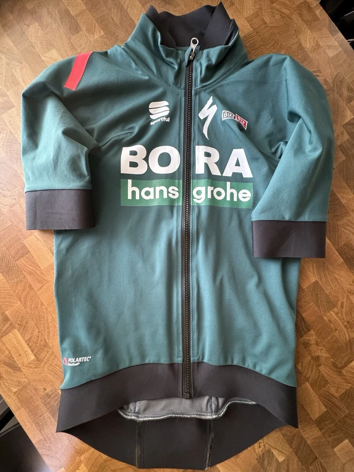 Capa térmica Bora Hansgrohe (Redbull) Sportful Pro Issue para hombre (pequeña) Foto 1 de 4