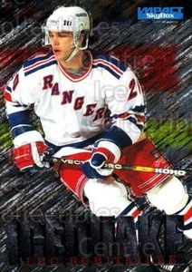 1995-96 SkyBox Impact Ice Quake #14 Luc Robitaille - Picture 1 of 1