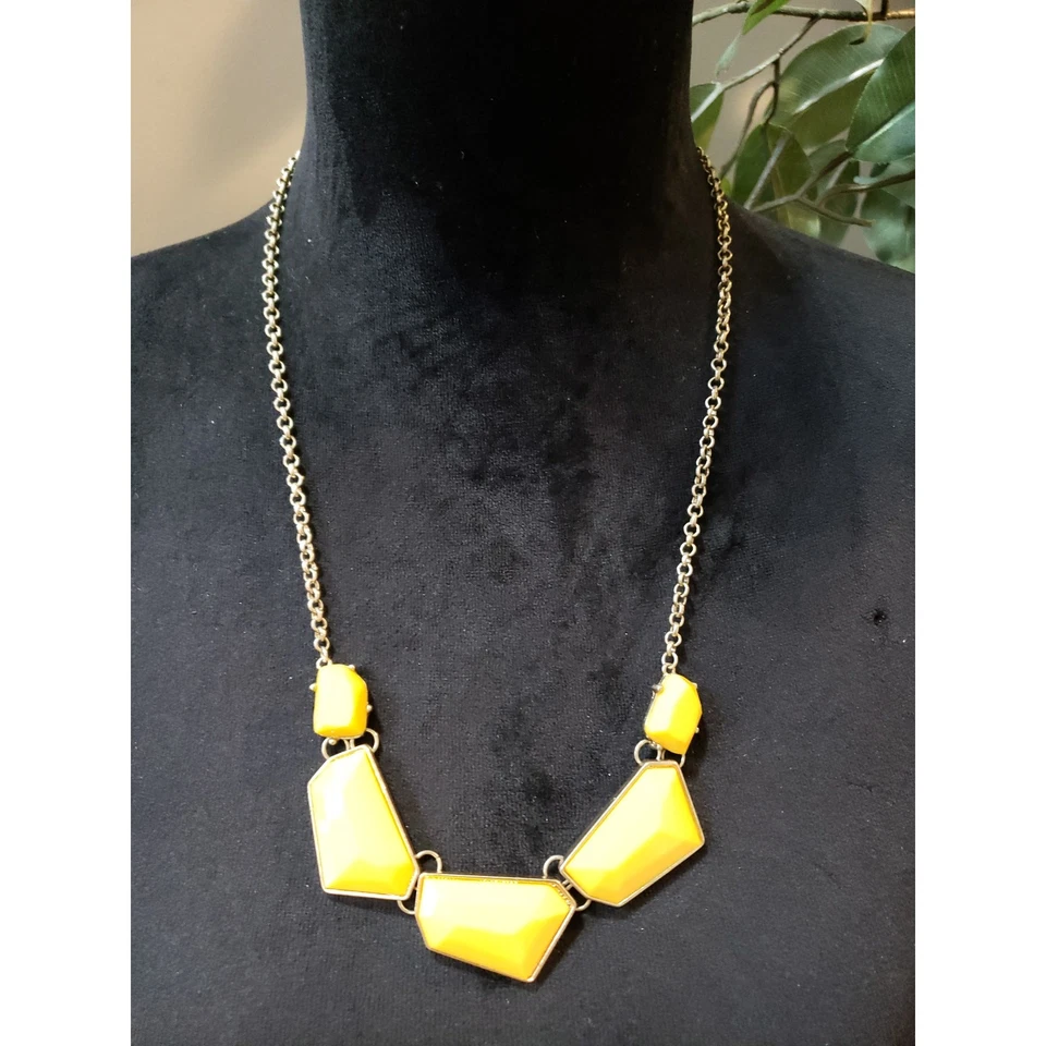 Mujer Amarillo Geométrico Distintivo Collar Resina Babero Grueso Moda Joyería Foto 1 de 4