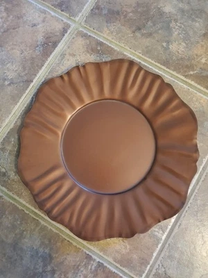 RARE Southern Living at Home Charlottesville Metal Plate Chargers Set of 8 ExCon - Image 1 of 4