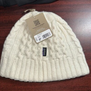 Patagonia Coastal Cable Beanie Cap Ribbed Hat Knit Wool Nylon NWT Birch White - Picture 1 of 3