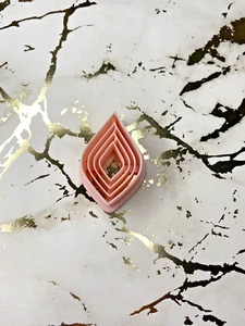 Teardrop Embossed polymer clay cutter 38mm - Picture 1 of 2