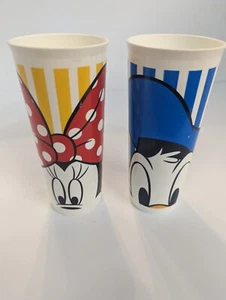 Tupperware Minnie Maus 16 Unzen Becher und Donald Duck 16 Unzen Trinkbecher - Bild 1 von 7