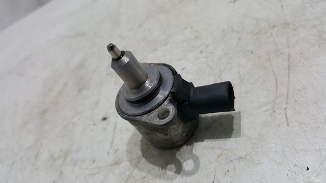 BMW E64 6er 4.4i N62 HYDRAULIC SERVOTRONIC PRESUUURE VALVE 