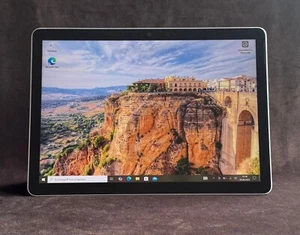 Microsoft Surface Go 2, 64GB/4GB, 10,5" Zoll, Win 10 Pro - Afbeelding 1 van 2