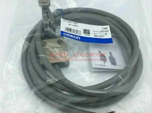 1x OMRON D4C-1320 D4C1320 interruptor de límite de viaje NUEVO - Imagen 1 de 1